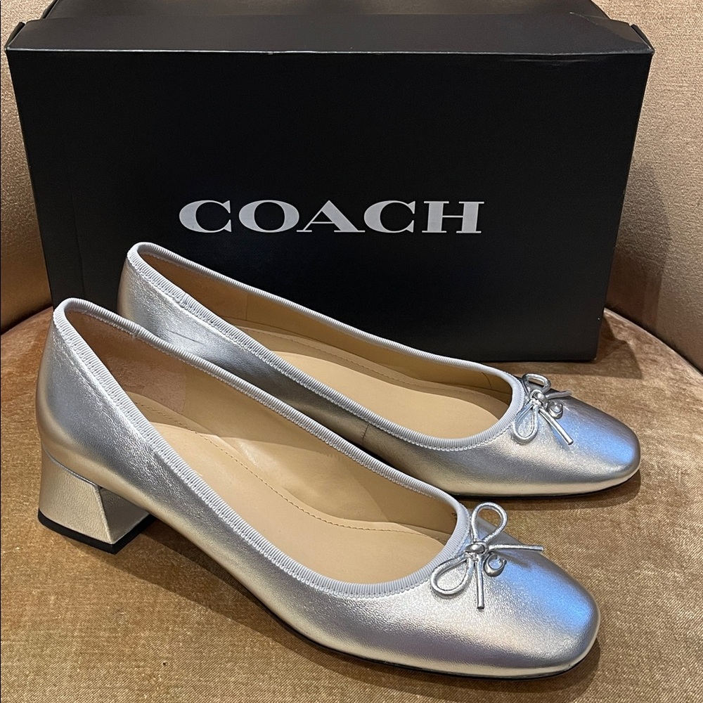 Coach Women's Ava Metallic Leather Ballet Pump Silver 8,5 NWT